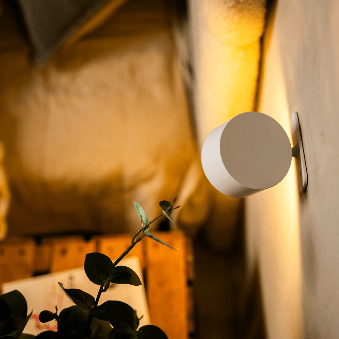 Wireless Wall Lamp | Create a refined atmosphere anywhere in seconds — no cables, no tools required - Image 5